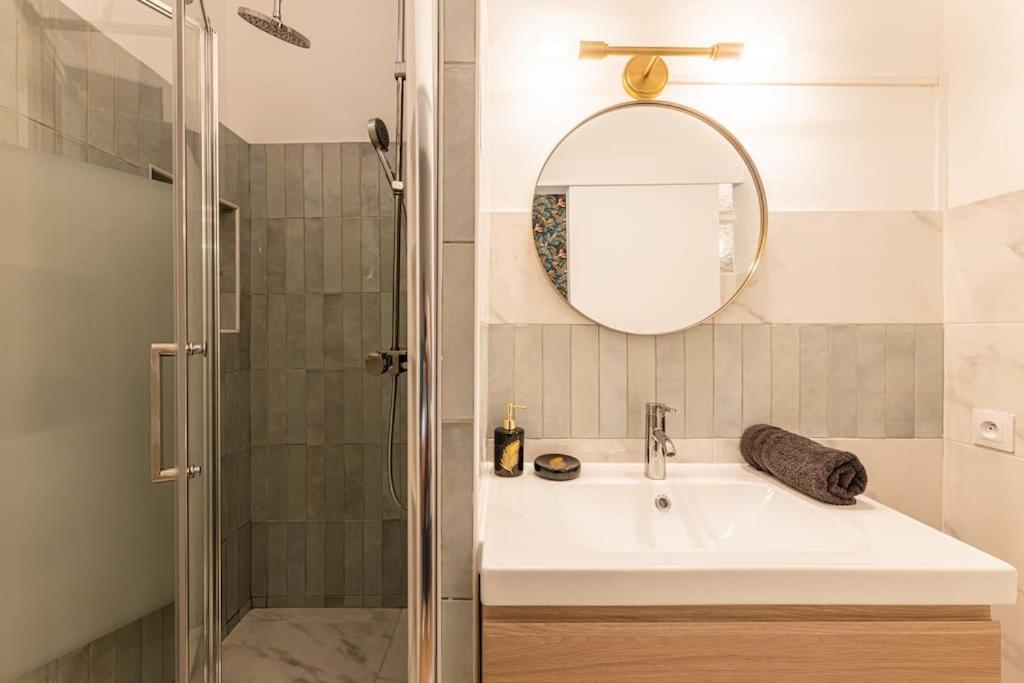 Gare De Lyon 12E, Suite 1 Chambre 2 A 4P Parigi Esterno foto